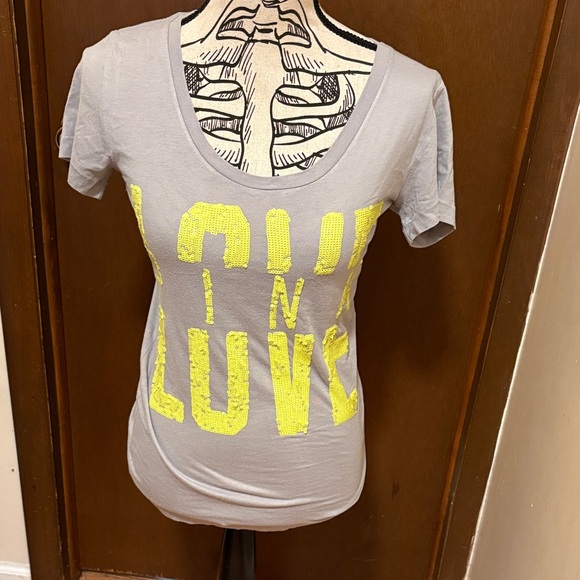 PINK Victoria's Secret Gray Tee with Yellow Graphic Pre- loved - Picture 1 of 3